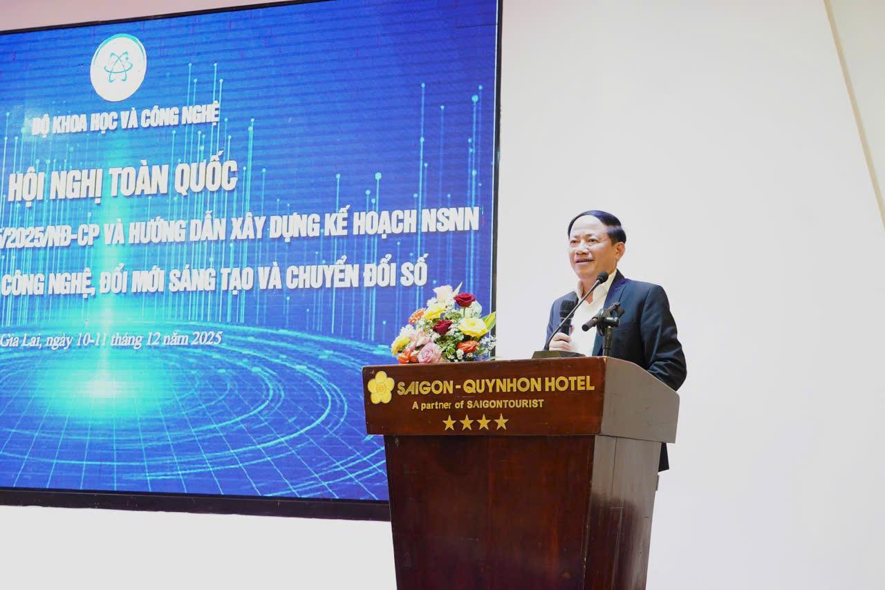 Chủ tịch UBND tỉnh Gia Lai Phạm Anh Tuấn phát biểu tại Hội nghị.